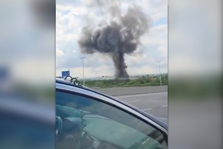 Jemenska raketa pala blizu najvećeg aerodroma u Izraelu. Stigle i snimke