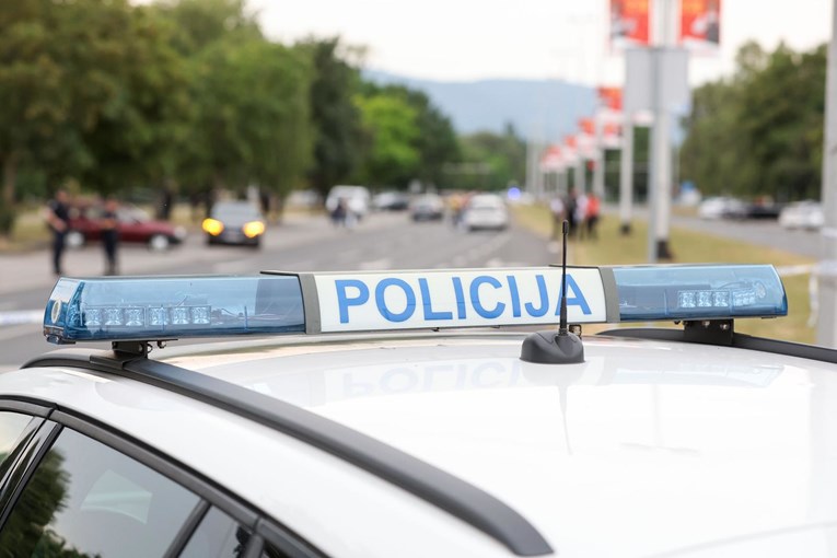 Sinoć dvije pljačke u zagrebačkoj Dubravi. Jedan razbojnik brzo uhićen