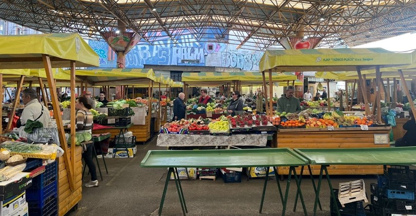 Posjetili smo sarajevsku tržnicu Markale, evo kakve su cijene voća i povrća