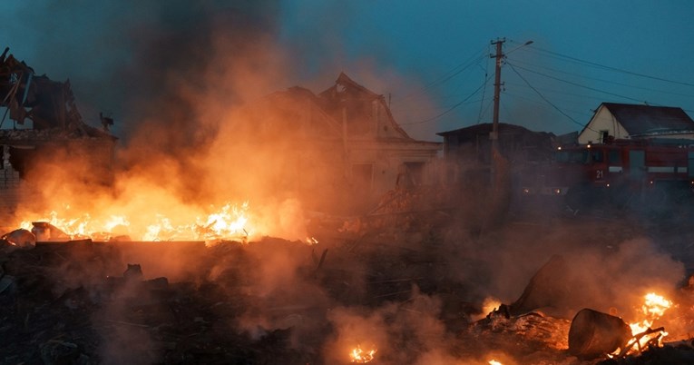 Devetero Ukrajinaca poginulo u požarima zbog improviziranog grijanja