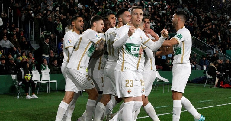 Elche vodio 2:0 pa izgubio. Dobili su dva crvena i skrivili tri penala