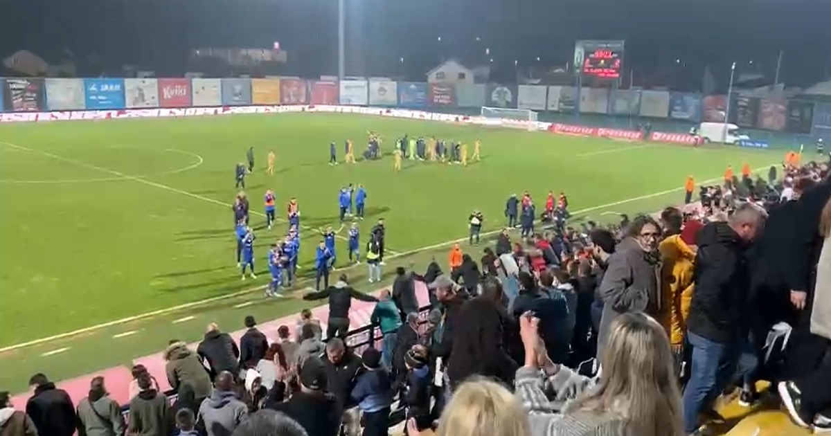 Pogledajte reakciju navijača nakon lude utakmice Hajduka i Slaven Belupa