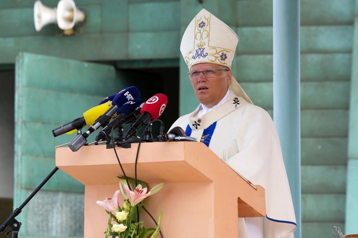 Nadbiskup Hranić poslao poruku vjernicima oko Dana sjećanja na Vukovar