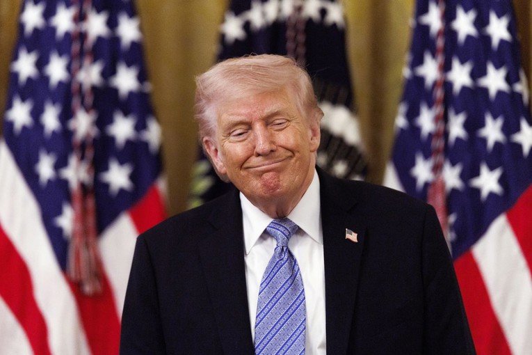 Trump: Von der Leyen i ja se slažemo da narod koji ubija svoje ne smije imati bombu