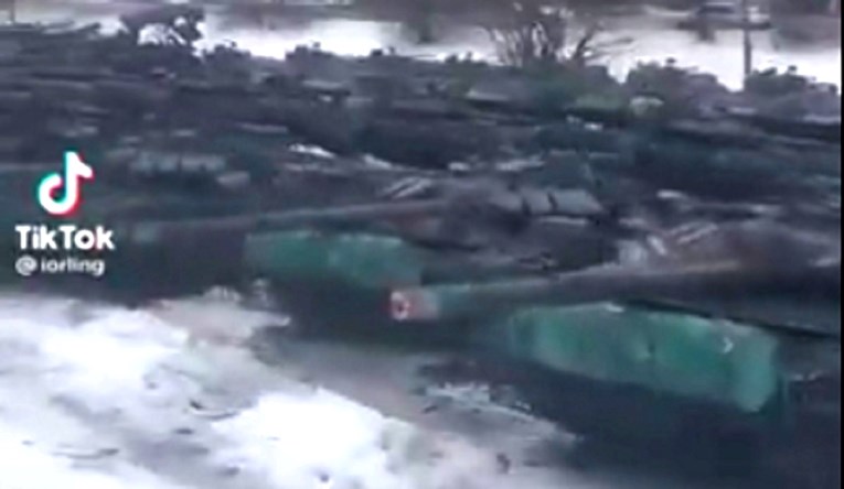 VIDEO Rusija gomila vojsku, rakete, tenkove, brodove... "Ovo je bez presedana"