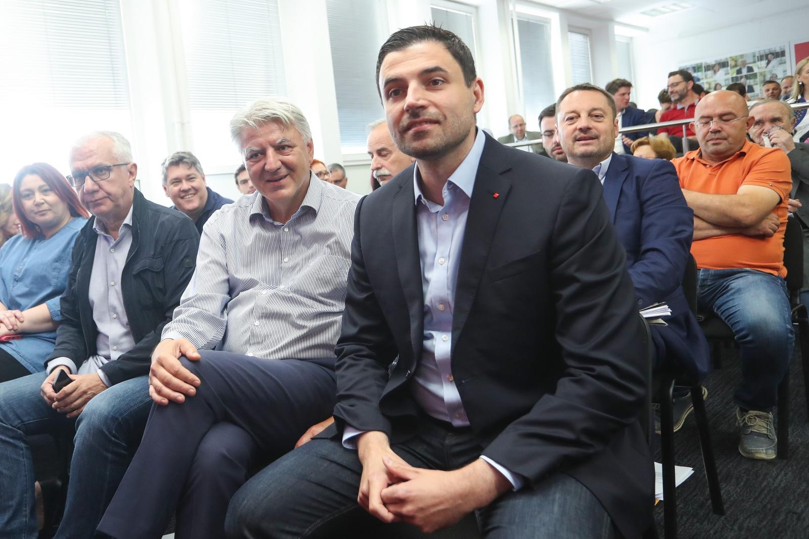 Komadina: Zapisana nam je i treća pobjeda na izborima, zato HDZ hvata panika
