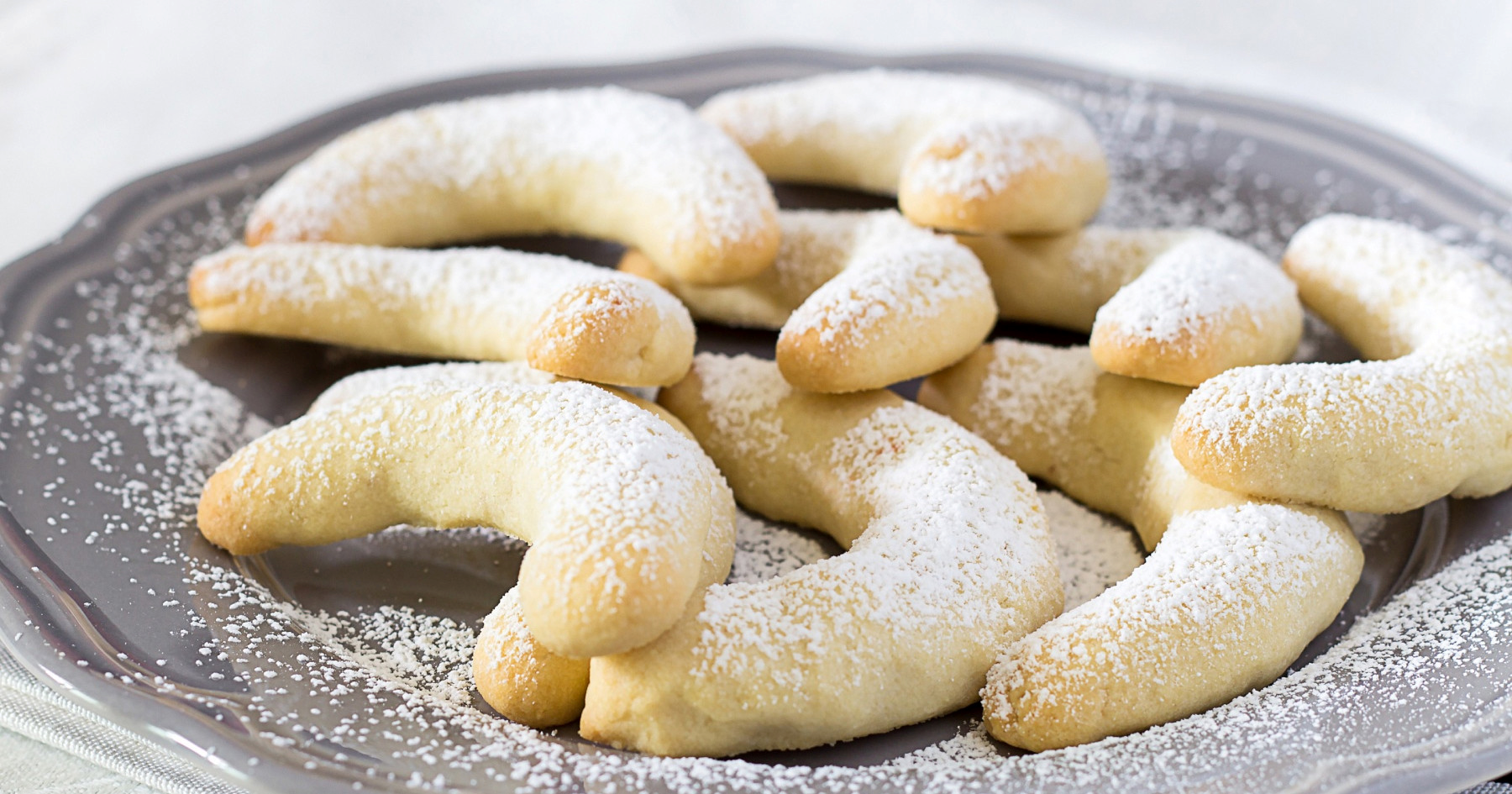 Božićni kolači koji godinama ne silaze s lista najpopularnijih, imamo recept za svaki