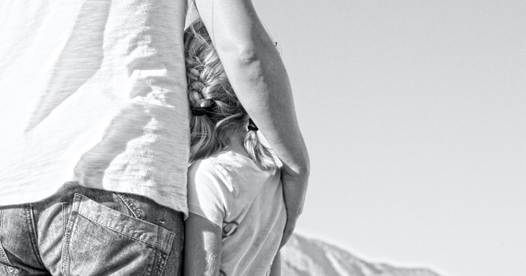 Pretjerano zaštitnički roditelji mogu skratiti životni vijek djece, pokazuje studija