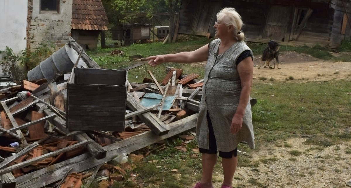 Anica živi bez struje i vode: "HEP mi godinu dana ne dolazi premjestiti brojilo"