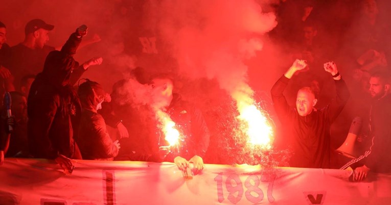 Komentator: Armada krenula s bakljadom, a mi nismo smjeli ledeni čaj unijeti