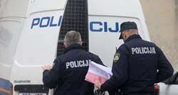 Muškarci uhićeni zbog prijetnje načelniku Udbine, pred zgradom se okupila rodbina