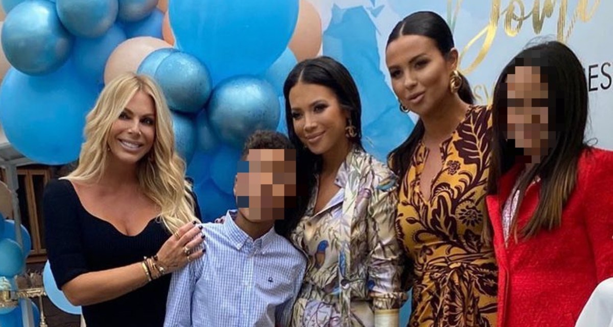 Tia Mamić objavila fotke s proslave pričesti svog sina, jedno lice kralo pažnju