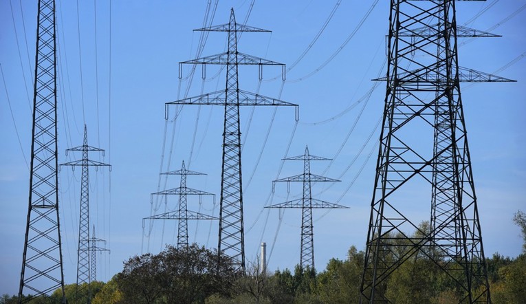 Von der Leyen: Predlažemo da Europa postane prvi kontinent na električni pogon