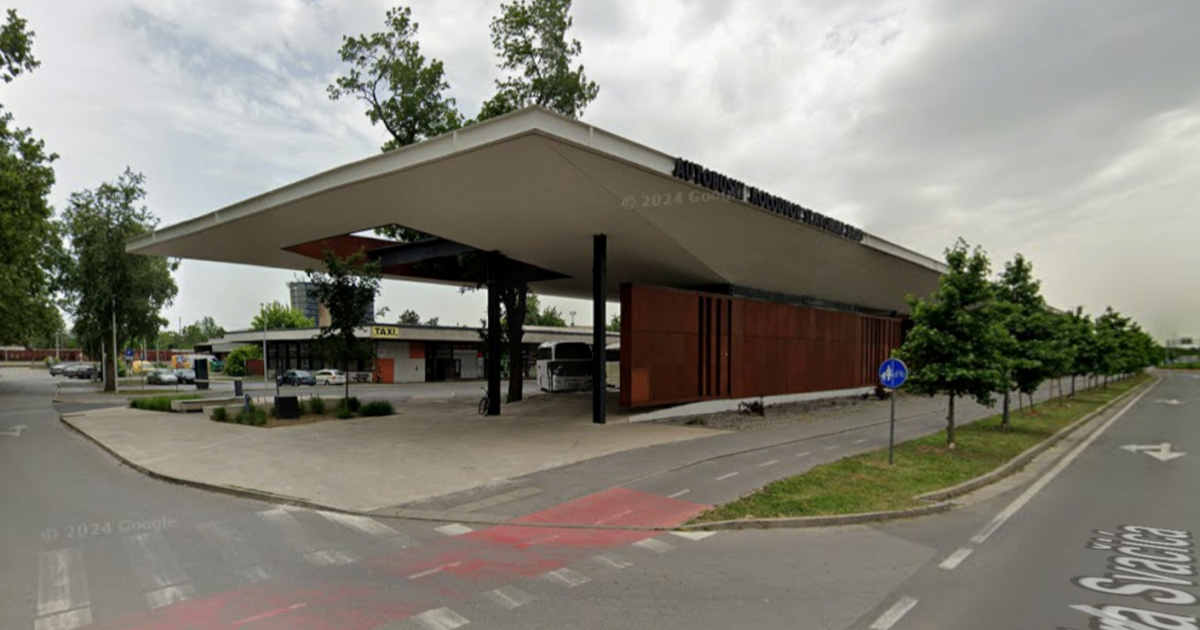 Posvađali se oko sjedećih mjesta u autobusu. Putnica udarila vozača u glavu