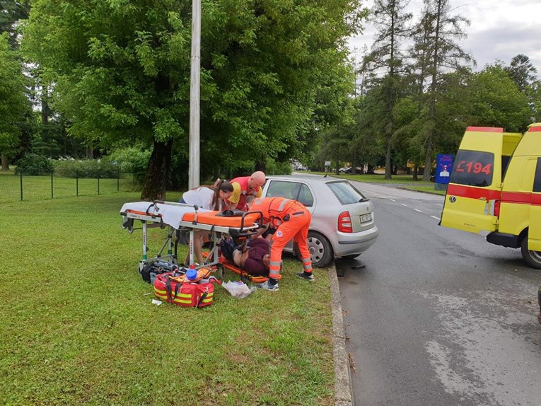 Prometna nesreća u Koprivnici, hitna jedva svladala rastrojenog vozača