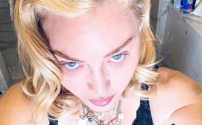 Madonna objavila da mora biti u samoizolaciji pa partijala na rođendanskoj zabavi