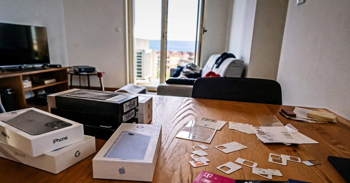 Splitska policija razotkrila veliku prevaru s mobitelima. Troje još u bijegu