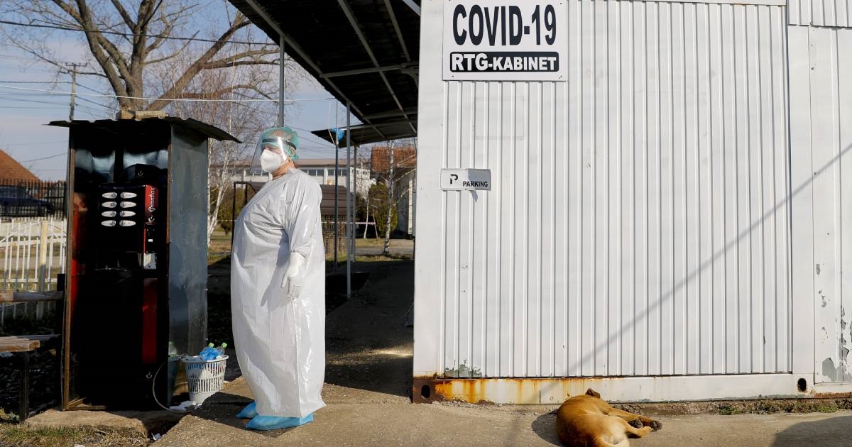 U Srbiji postupno pada broj novozaraženih, stožer odustao od ublažavanja mjera