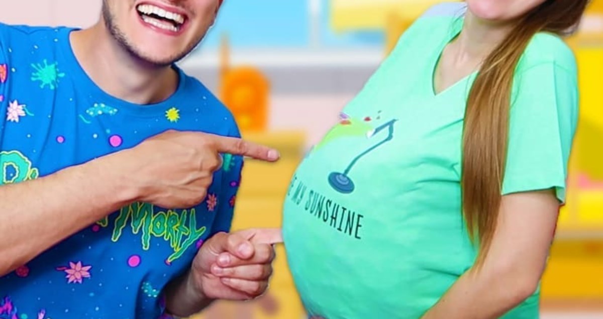 Omiljeni youtuberi vaše djece otkrili da će postati roditelji. Fanovi oduševljeni