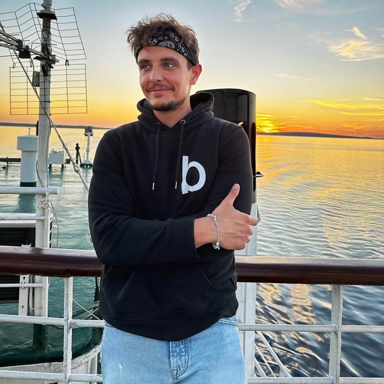 Pjevao je po ulicama, a sad ima novu djevojku? Kutlić zaintrigirao pratitelje fotkom