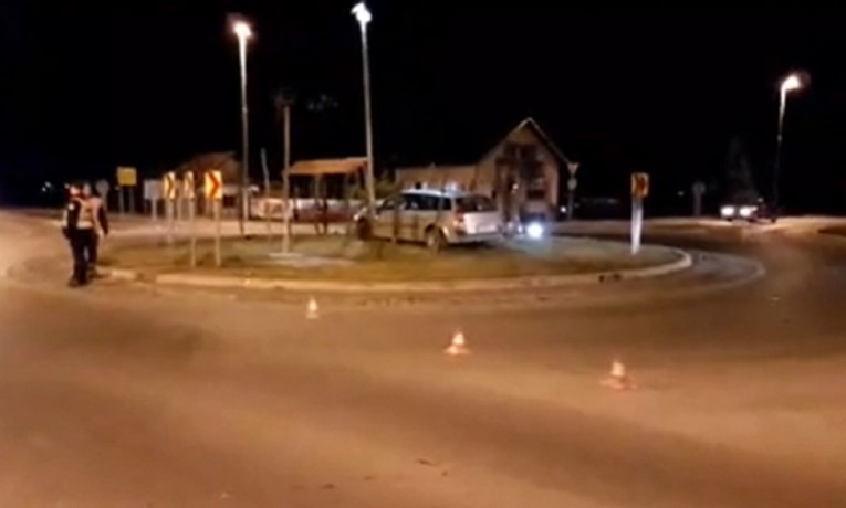 Pijani 82-godišnjak u Podravini na kružnom toku išao ravno