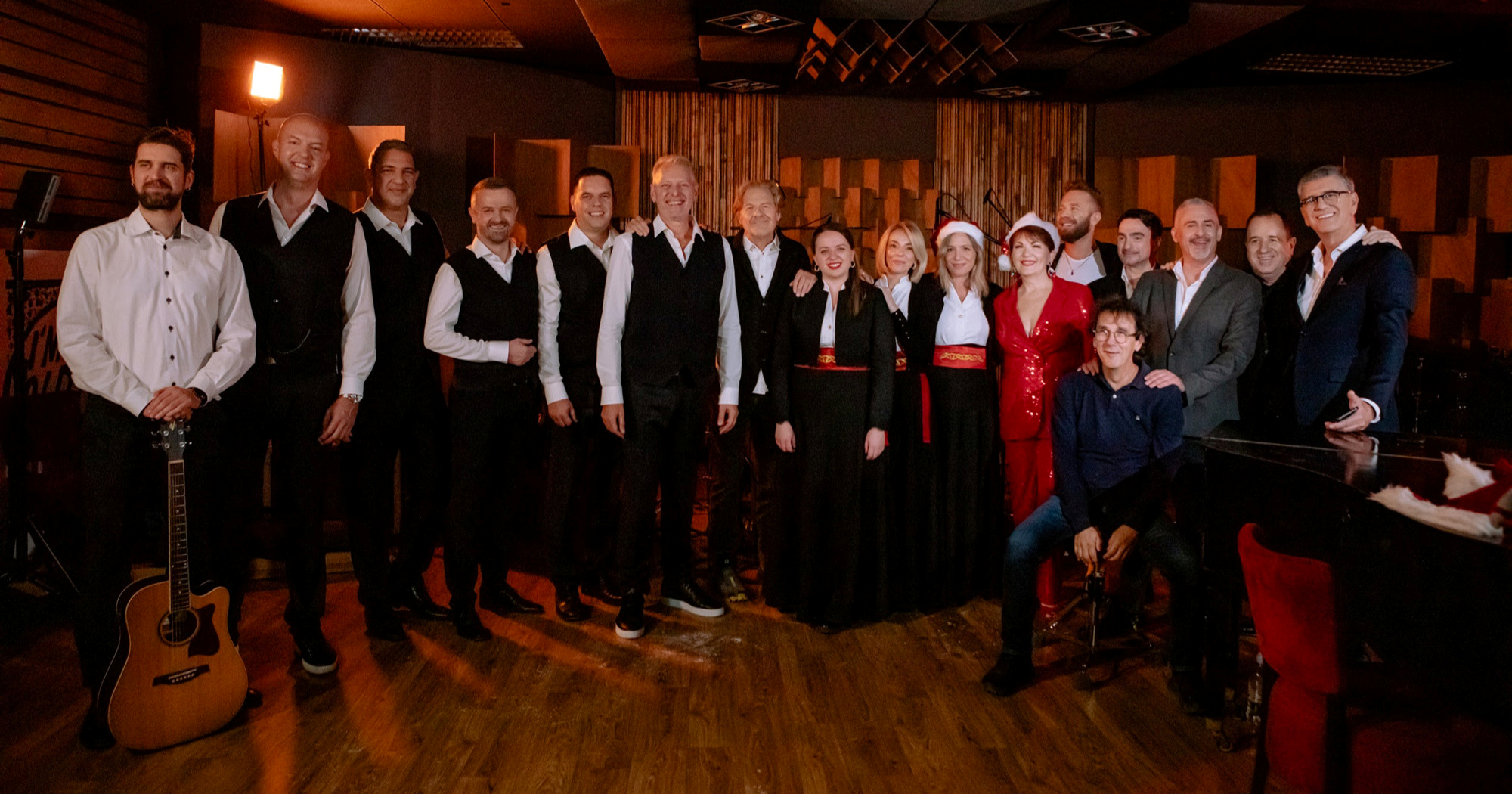 Rišpet s prijateljima snimio božićnu pjesmu, sudjelovao i Jolin sin Ivan