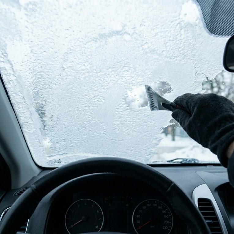 Grijanje u autu vam puše hladno? Ovo su najčešći uzroci