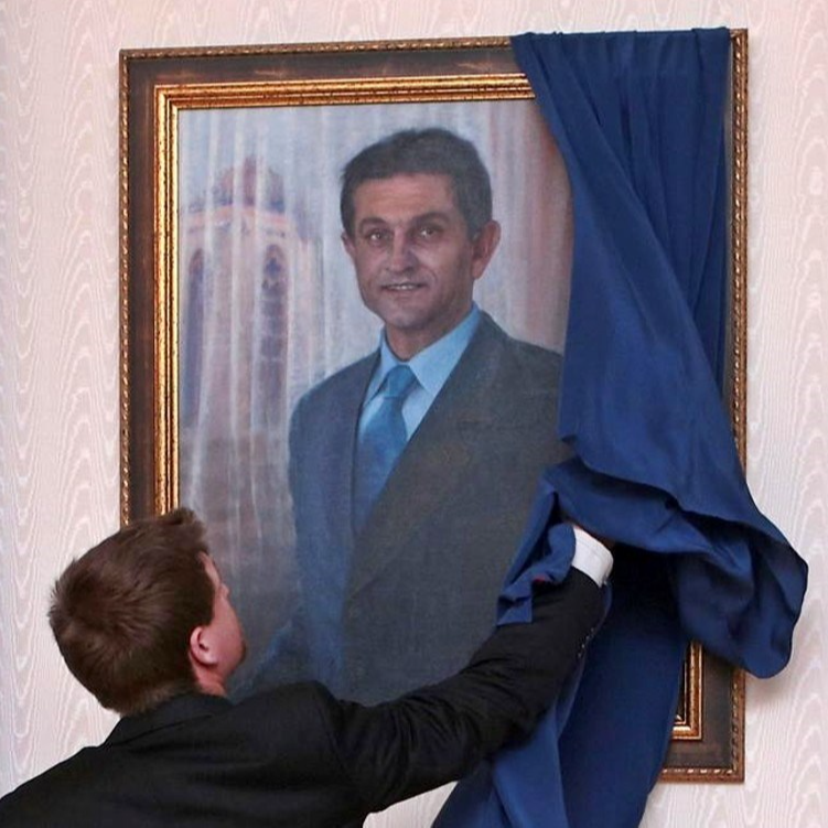 Zastupnici minutom šutnje odali počast bivšem predsjedniku sabora Borisu Špremu