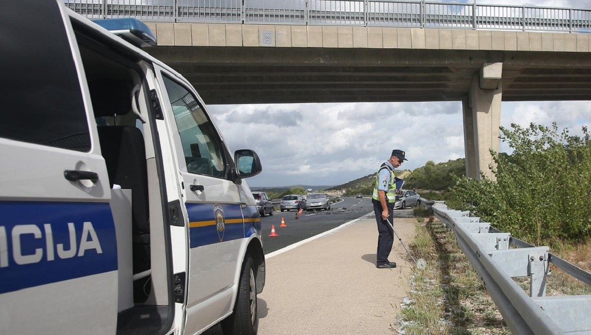 75-godišnji vozač kazneno prijavljen zbog nesreće s više ozlijeđenih na A1 u Lici