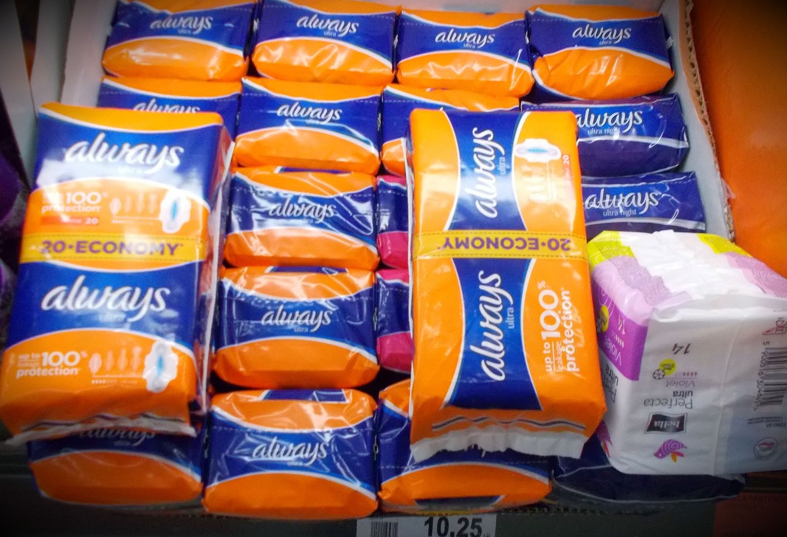 Always zbog ravnopravnosti s pakiranja uložaka miče simbol za ženski spol