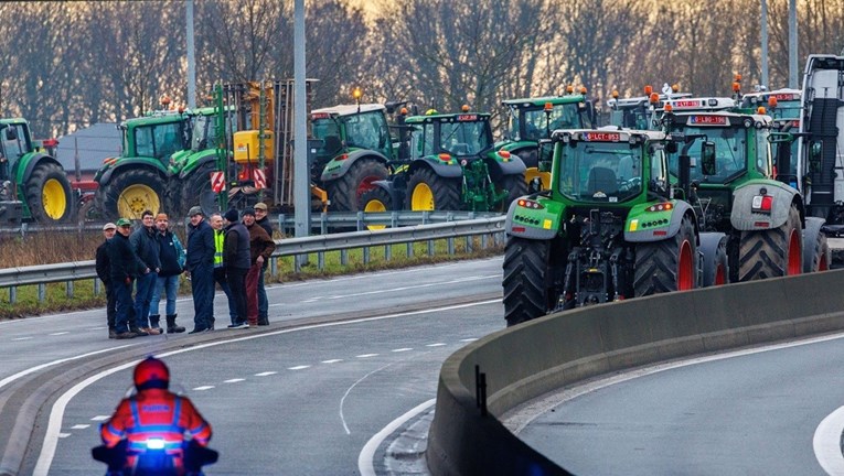 Prva pobjeda za farmere, EU popustila pred njihovim zahtjevima
