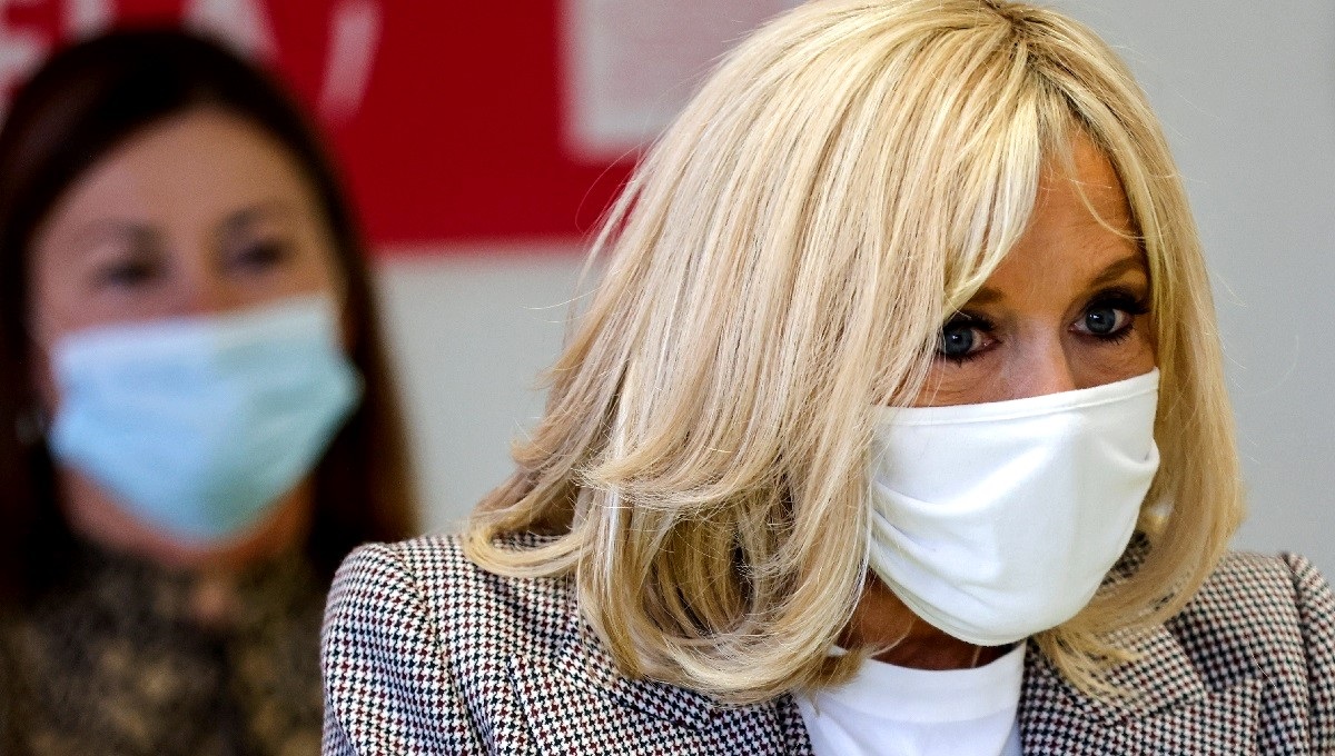 Macronova žena u samoizolaciji, bila je u kontaktu sa zaraženom osobom