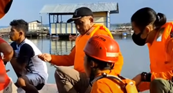 Obitelj u Indoneziji snimala selfie na jezeru, utopili su se