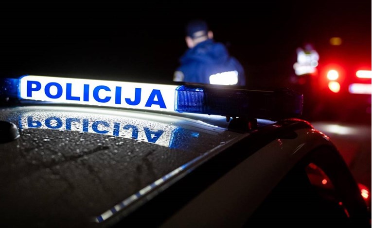 Policajac iz Imotskog pustio stranog kriminalca preko granice, uhićen je
