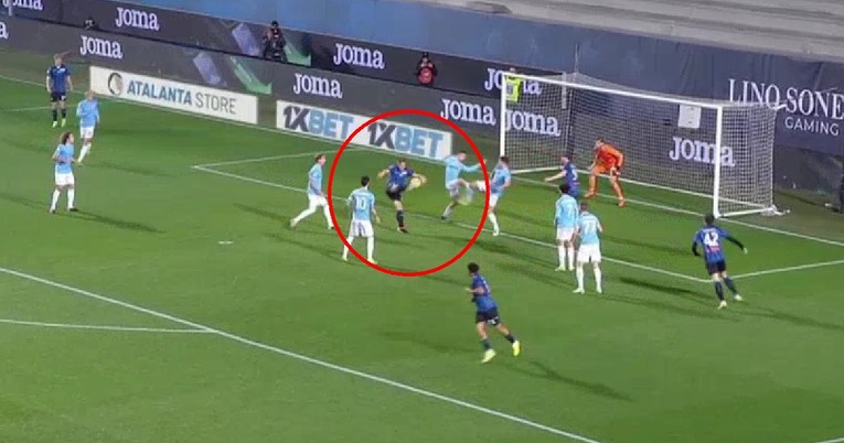 Pogledajte majstorski gol Pašalića. Primio loptu na prsa pa u padu zabio