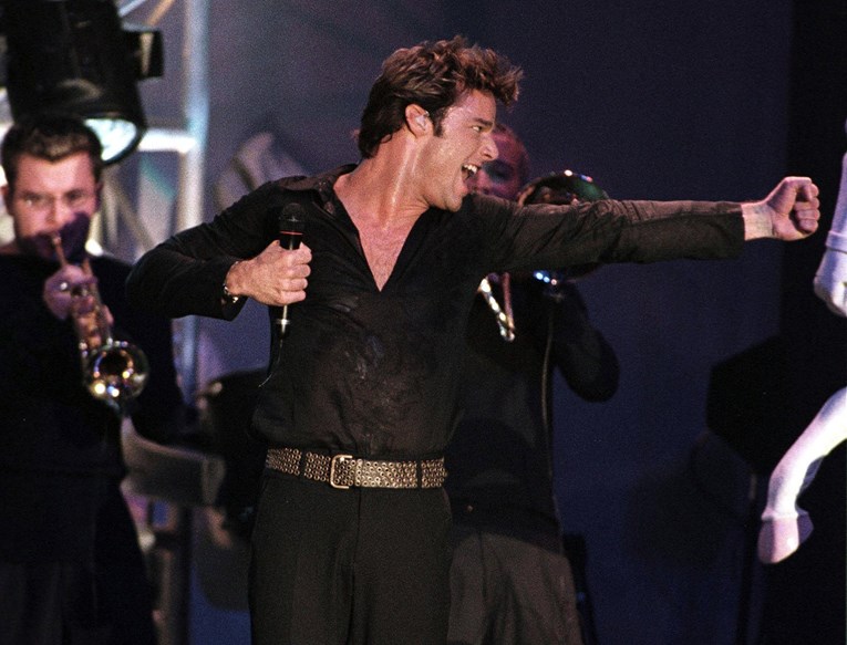 Kako nismo znali da je gej? Generacija Z se ruga milenijalcima zbog Rickyja Martina