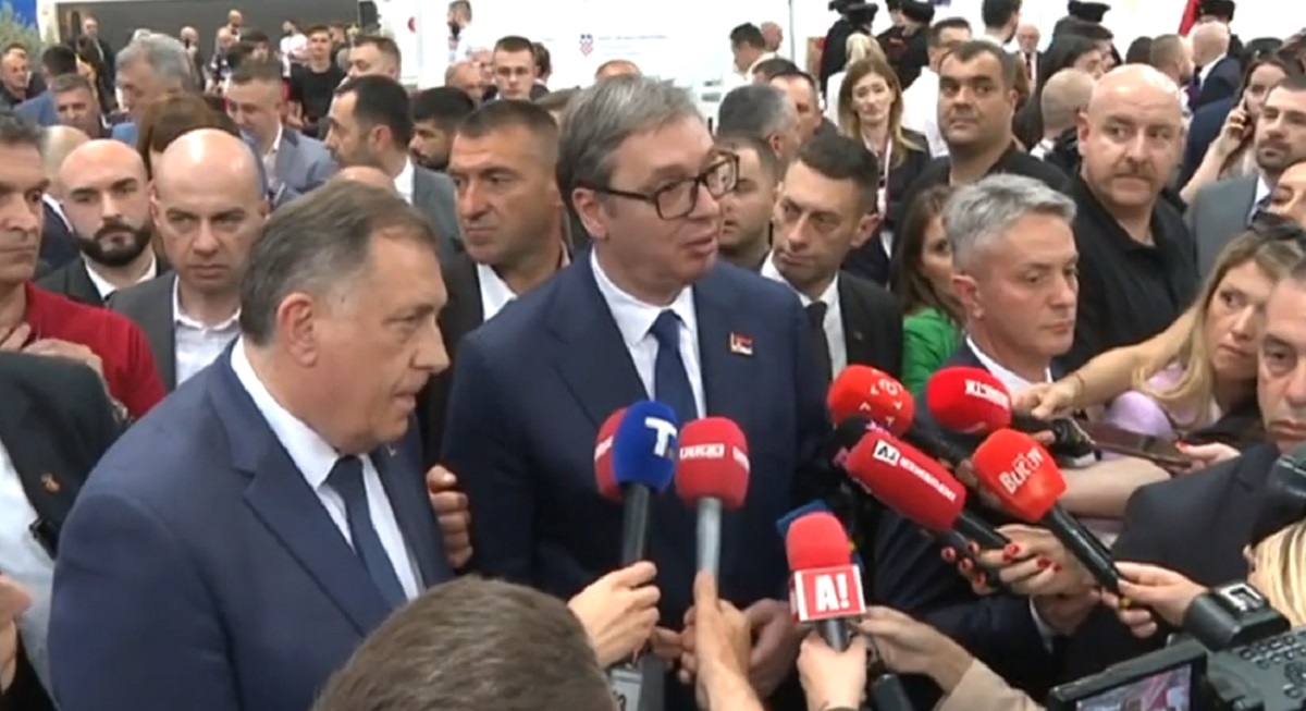 VIDEO Vučić u Mostaru pobjesnio zbog pitanja o Srebrenici
