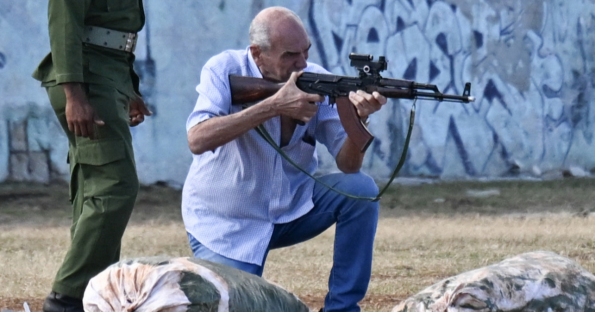 Kuba dijeli puške civilima: "Spremite se za američku invaziju"