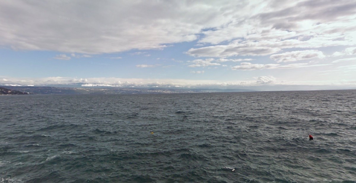 Specijalci iz mora kod Lovrana izvadili ručnu bombu