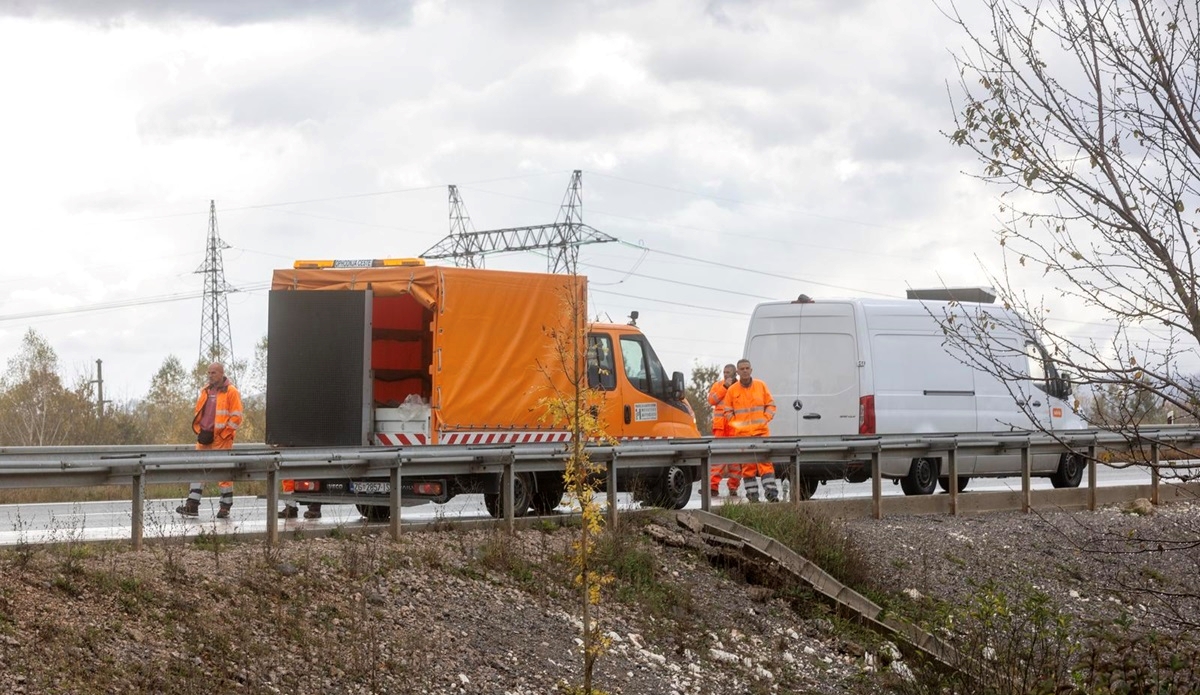 Cestari o nesreći na A1: Šokantno, kombi vukao motocikliste 300 m prije nego je stao