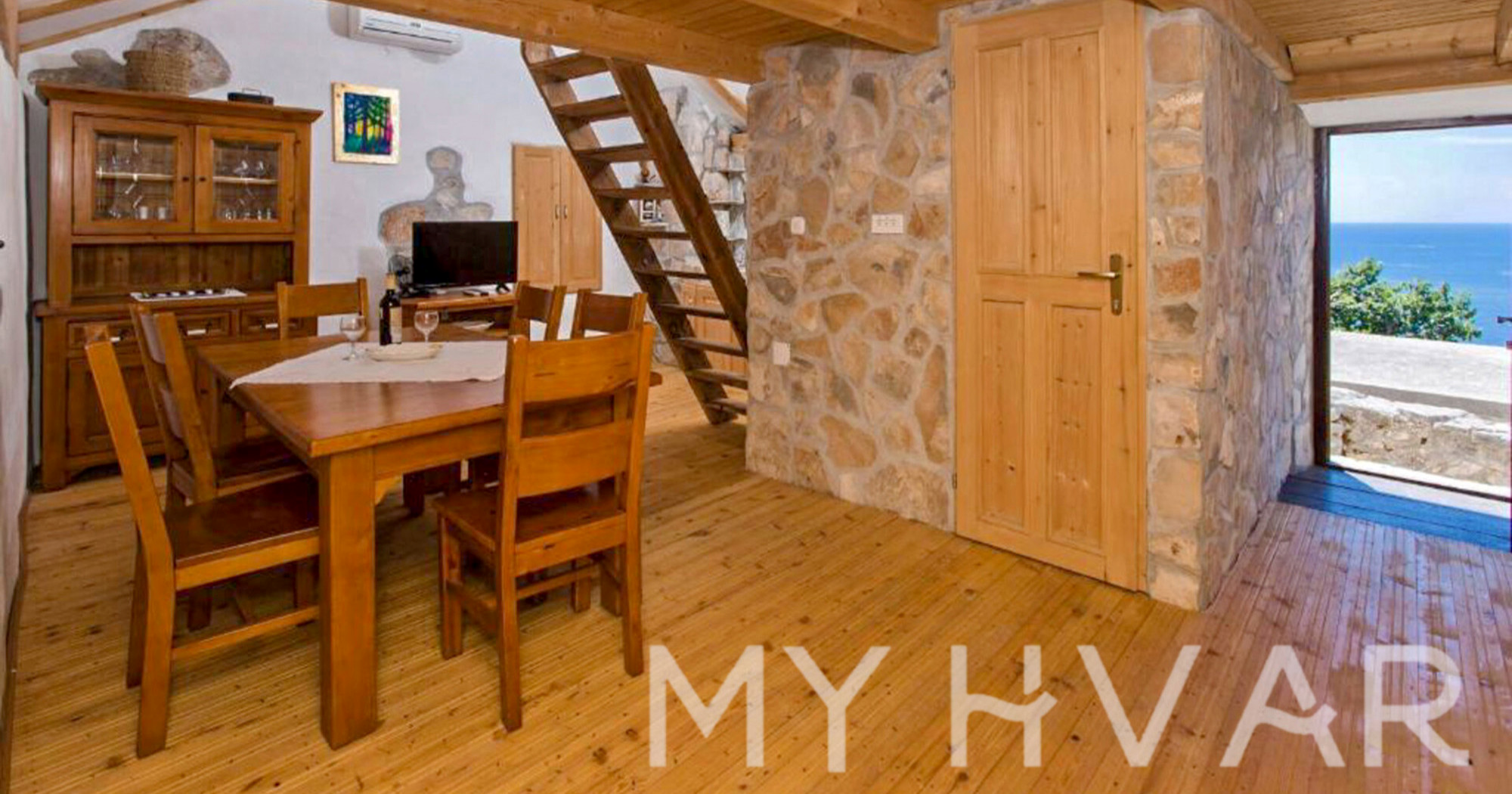 Renovirana vikendica s velikim zemljištem kod Koprivnice prodaje se za 45.000 eura