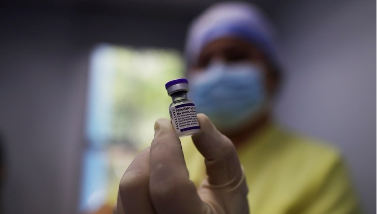 Financial Times: Lideri u prodaji cjepiva u 2022. bit će BioNTech, Pfizer i Moderna