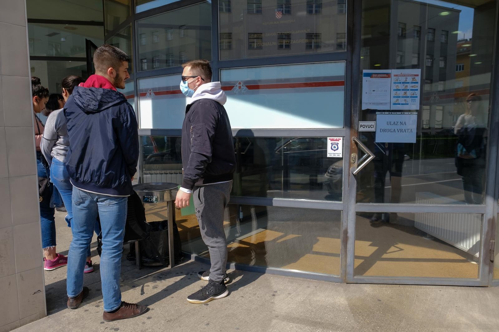 U tjedan dana bez posla ostalo više od 5000 ljudi