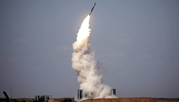 Sirija tvrdi da je Izrael raketama napao Latakiju gdje se nalazi ruska baza