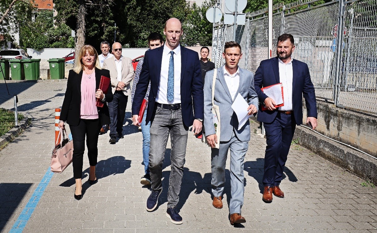 Koalicija SDP-a, Možemo! i SIP-a predala potpise za izbore u Zadru