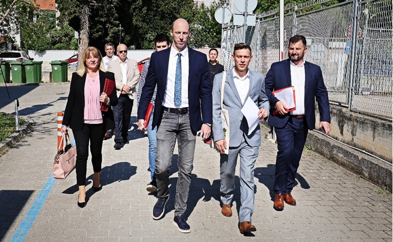 Koalicija SDP-a, Možemo! i SIP-a predala potpise za izbore u Zadru