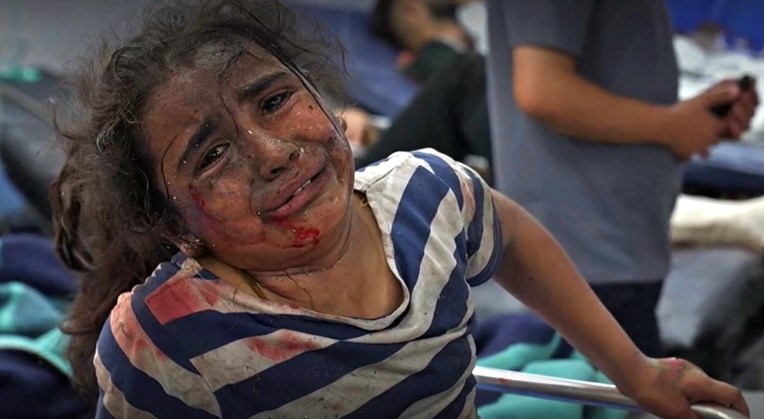 UZNEMIRUJUĆE Ovo su prizori iz bolnice u Gazi, reporter BBC-ja i snimatelj plakali