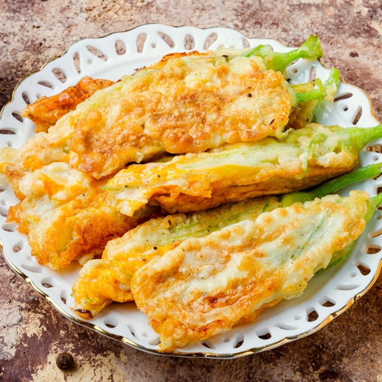 I cvjetovi tikvica mogu biti hit na stolu, posebno kad ih ovako pripremite