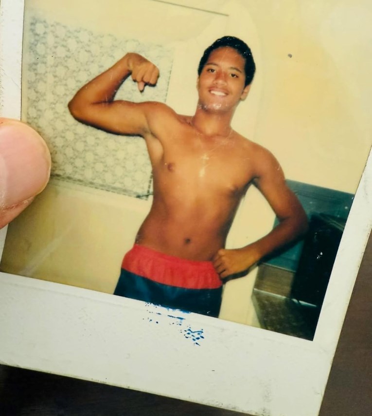 The Rock objavio fotku iz djetinjstva: "Ima nade za sve"