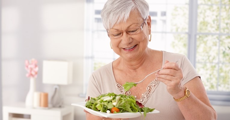 Ovo je najbolja prehrana za starije osobe: Topi mast, a čuva mišićnu masu